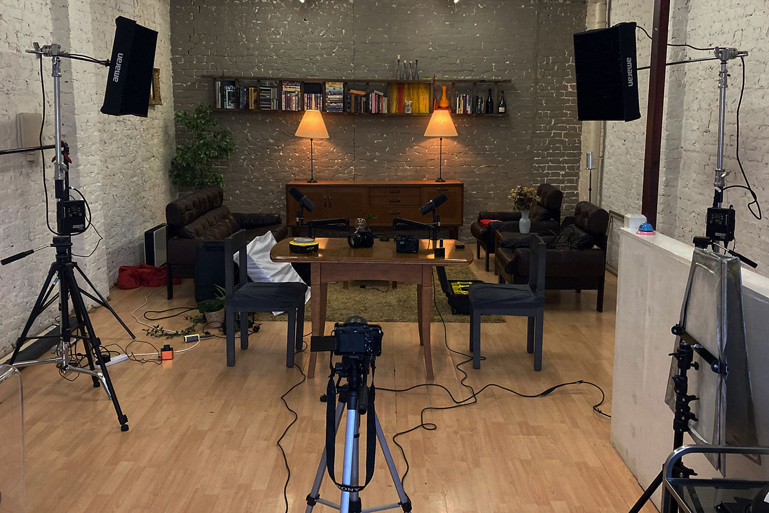 Podloft | Podloft Podcast Studio Hire In London - Podloft