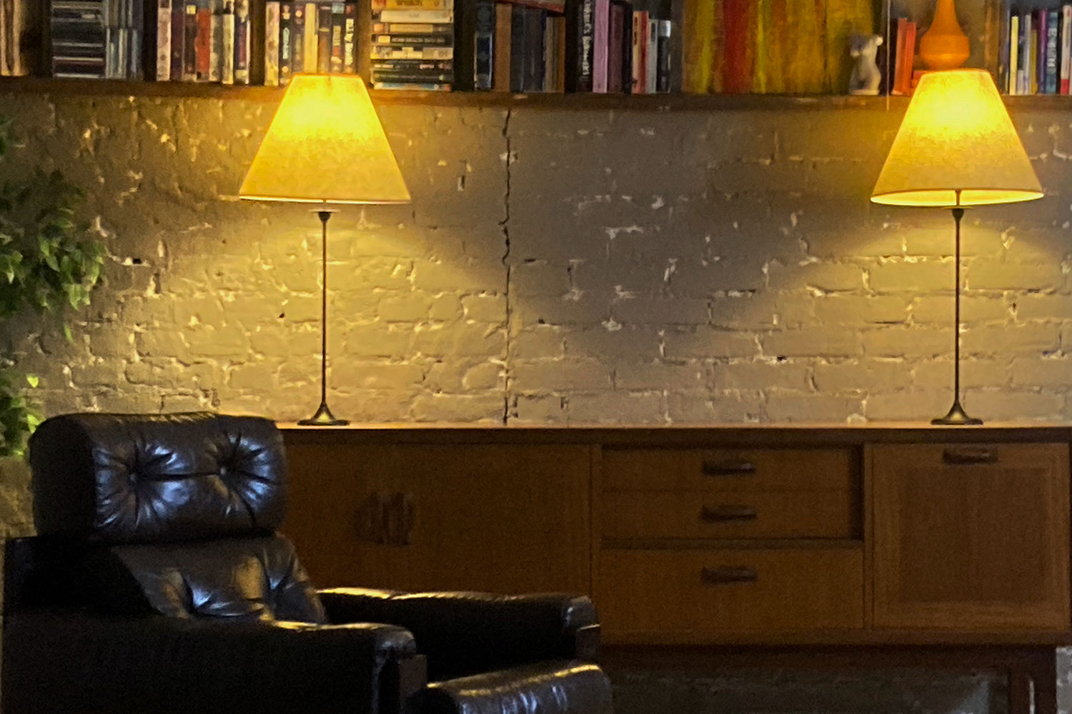 Podloft | Podloft Podcast Studio Hire In London - Podloft