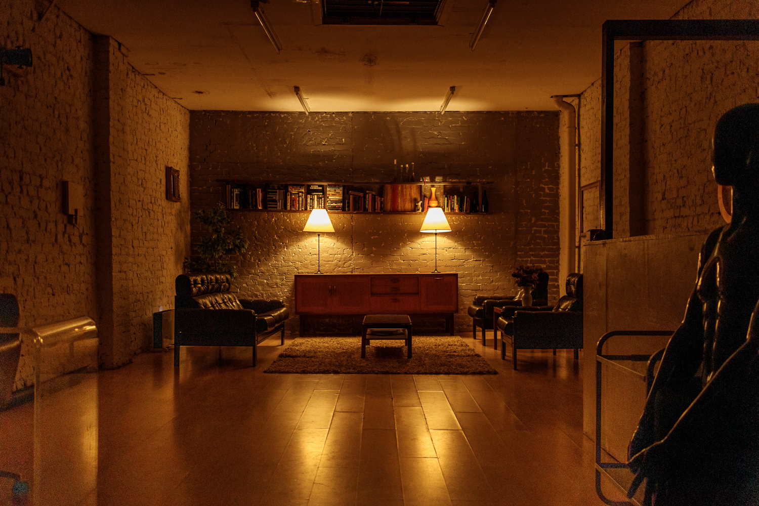 Photo Studio | Podloft Loft Studio Vs Traditional Studio - Podloft